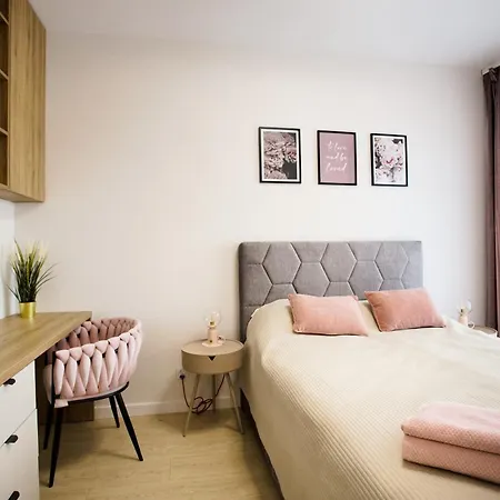 Appartamento Pruszcz Park 10 *